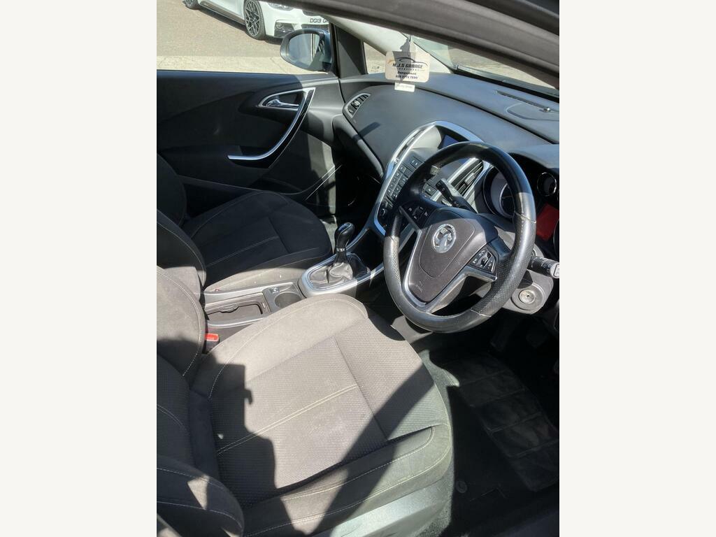 2011 Vauxhall Astra