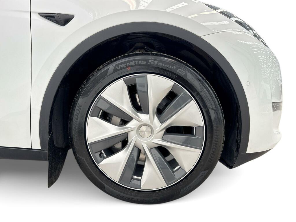Tesla Model Y Dual Motor Long Range 4Wde White #3