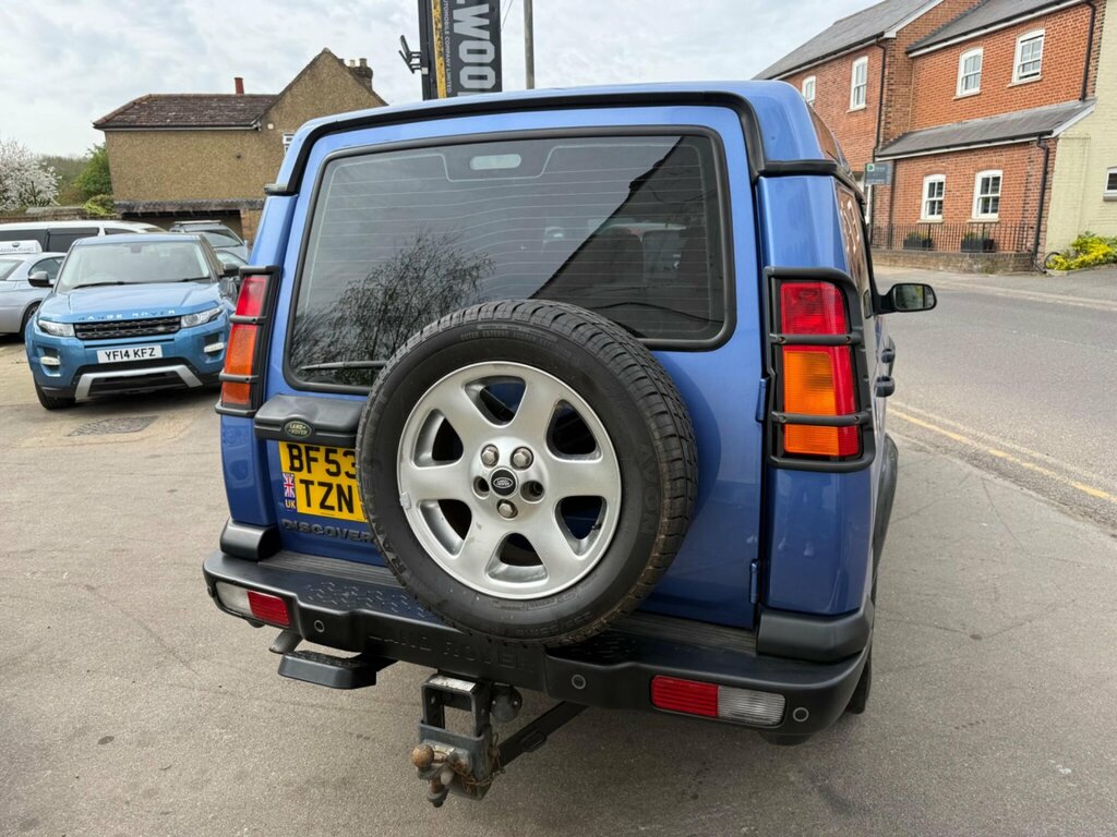 Land Rover Discovery 4.0I V8 Es Station Wagon 7 Seats BF53TZN Blue #6