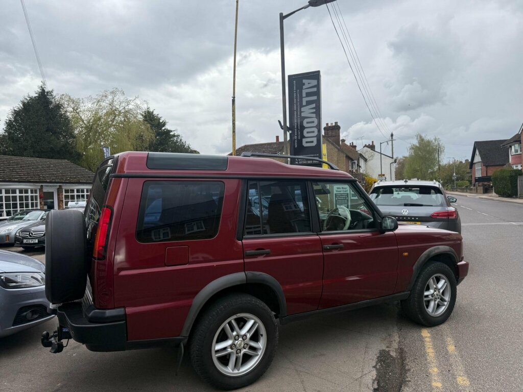 Land Rover Discovery 4.0I V8 Es Station Wagon 7 Seats Red #4