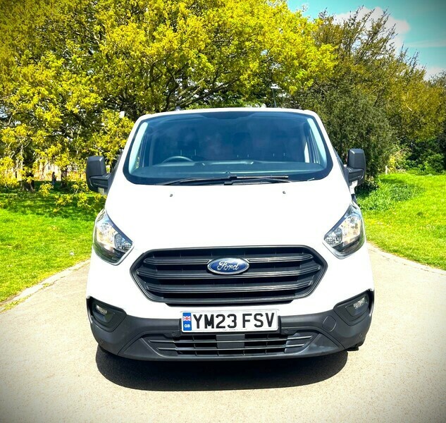 Ford Transit Custom 300 Leader P V White