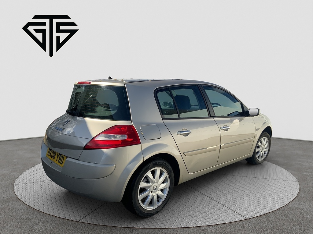 Renault Megane Vvt Dynamique Gold #3