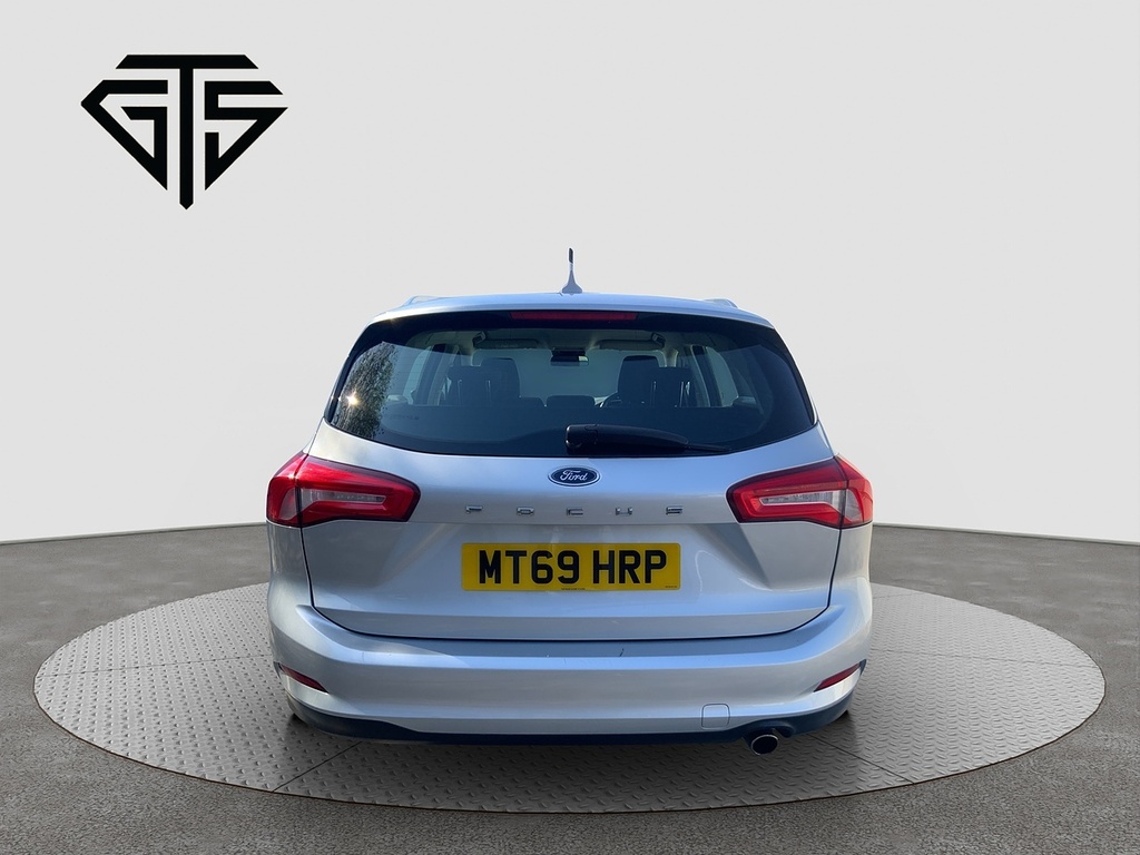 Ford Focus Zetec Silver #4