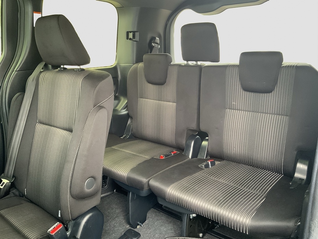Toyota Voxy Petrol #18