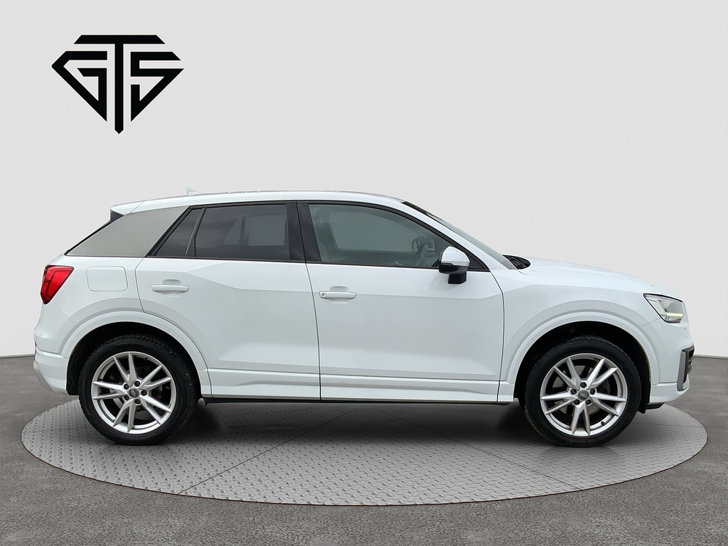 Audi Q2 Tfsi Cod S Line RO67VMC White #2