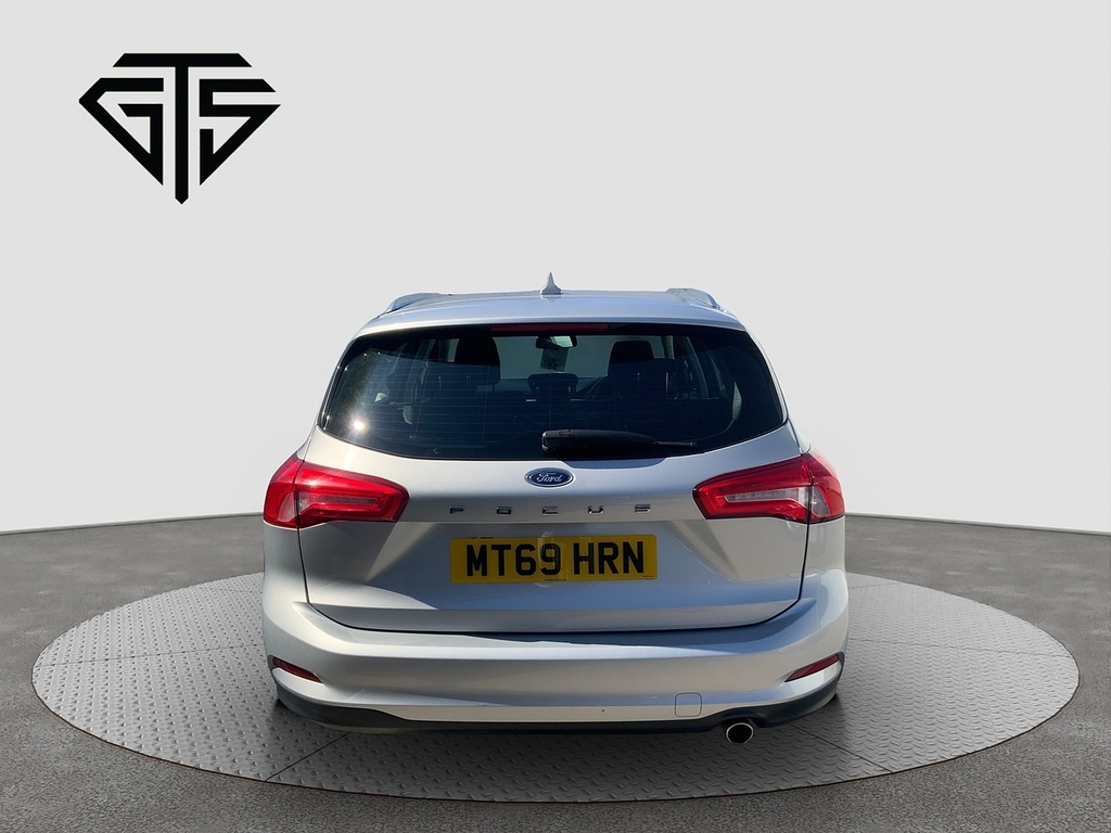 Ford Focus Zetec Silver #4