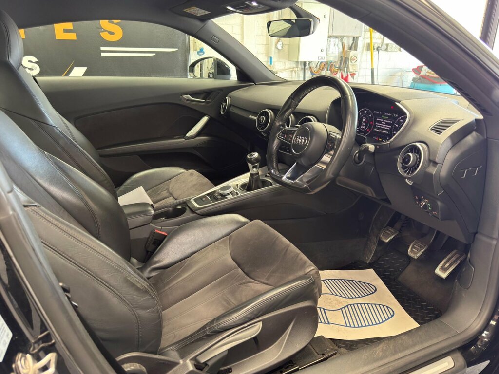 Audi TT 2.0 Tdi Ultra Sport Euro 6 Ss Black #3