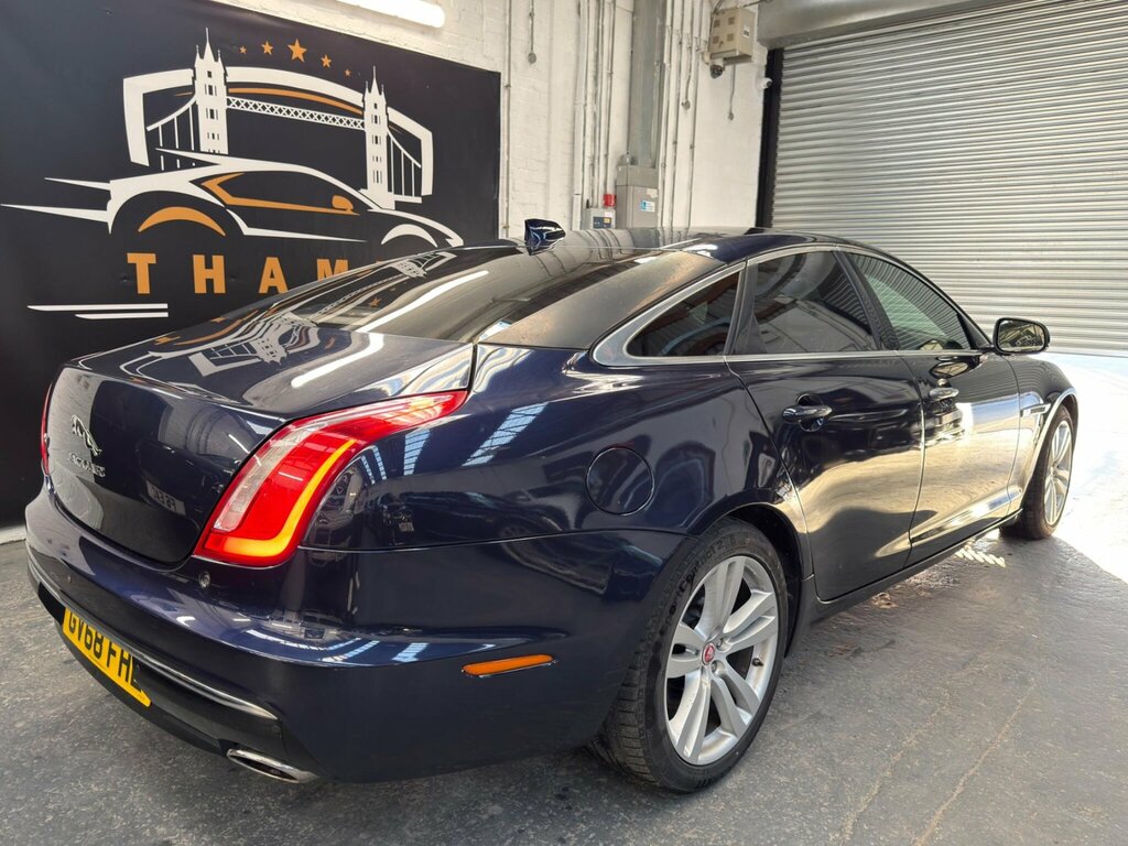 Jaguar XJ 3.0D V6 Premium Luxury Euro 6 Ss GV68FHL Blue #5