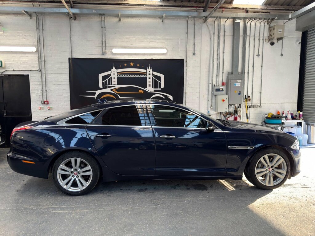Jaguar XJ 3.0D V6 Premium Luxury Euro 6 Ss GV68FHL Blue #4