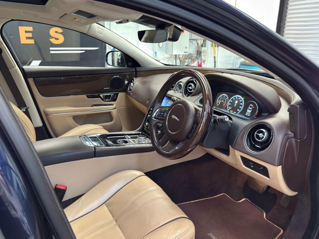Jaguar XJ 3.0D V6 Premium Luxury Euro 6 Ss GV68FHL Blue #2