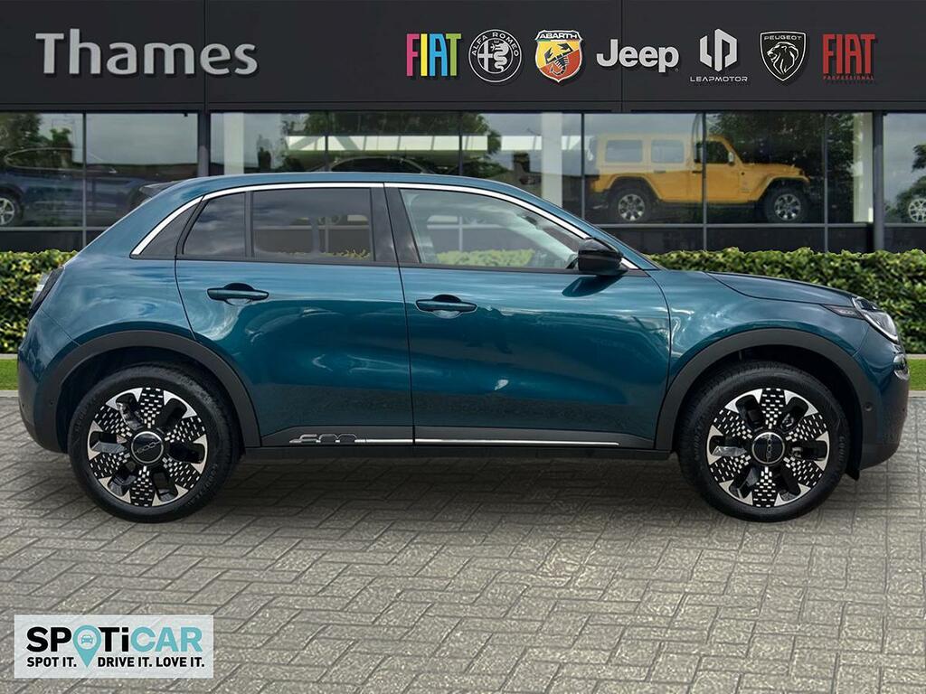 Fiat 600 1.2 1.2 Mhev La Prima Suv Hybrid E-dct RX26FYJ Green #2