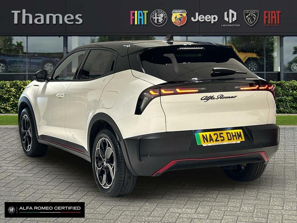 Alfa Romeo Junior 54Kwh Elettrica Speciale Suv 15 NA25DHM Black #5
