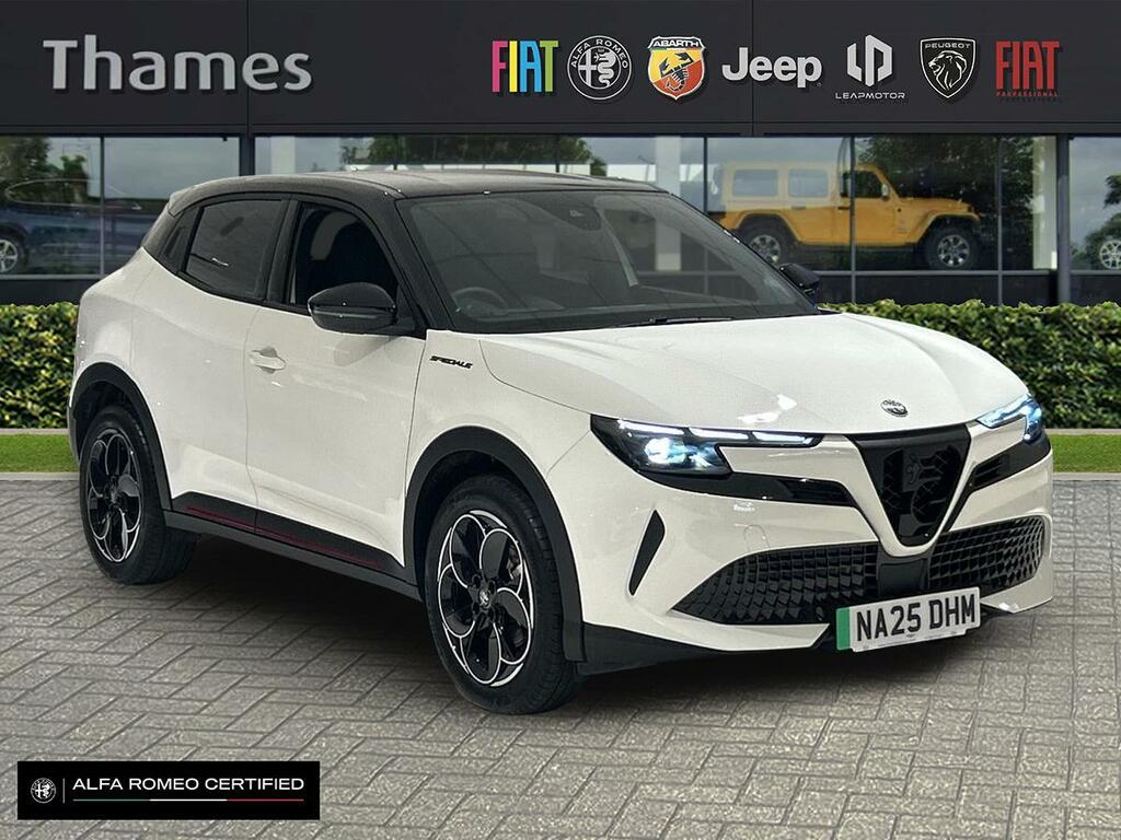 Alfa Romeo Junior 54Kwh Elettrica Speciale Suv 15 Black
