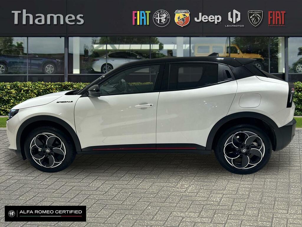 Alfa Romeo Junior 54Kwh Elettrica Speciale Suv 15 NA25DHM Black #6