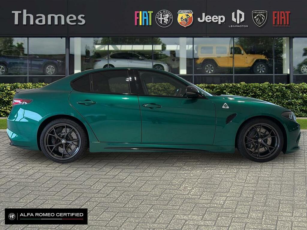 Alfa Romeo Giulia 2.9 2.9 V6 Bi-turbo Quadrifoglio Saloon Green #2