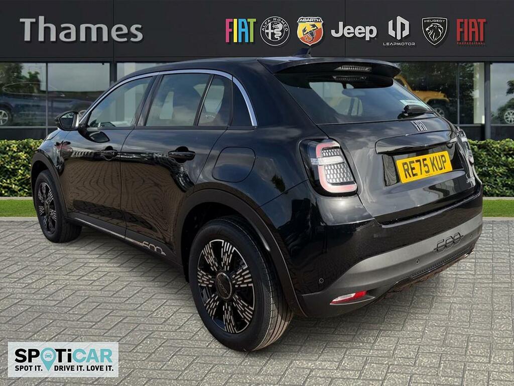 Fiat 600 1.2 1.2 Mhev Suv Hybrid E-dct Euro 6 S RE75KUP Black #5