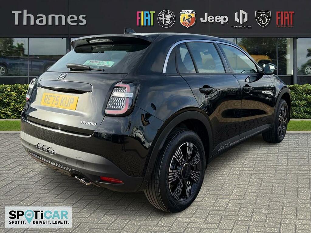 Fiat 600 1.2 1.2 Mhev Suv Hybrid E-dct Euro 6 S RE75KUP Black #3