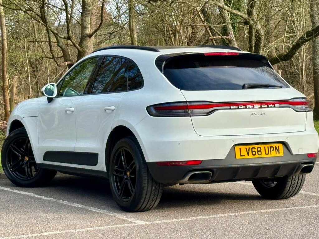 Porsche Macan 2.0T Pdk 4Wd Euro 6 Ss LV68UPN White #4