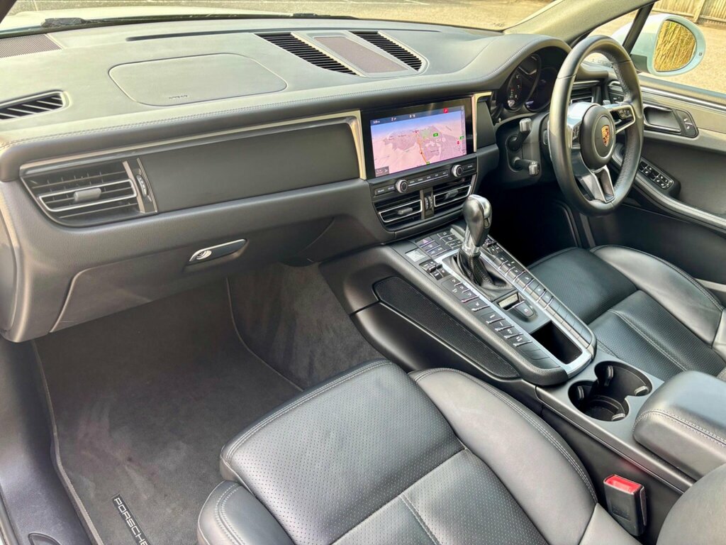 Porsche Macan 2.0T Pdk 4Wd Euro 6 Ss LV68UPN White #6