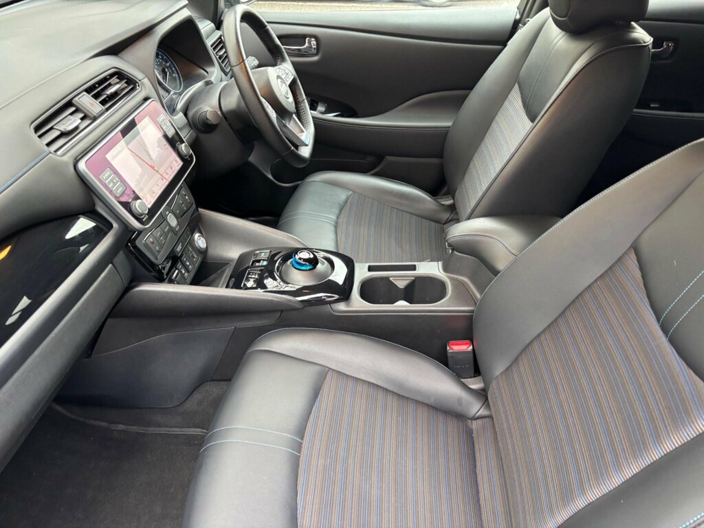 Nissan Leaf 39Kwh N-connecta FY23OTC Black #6