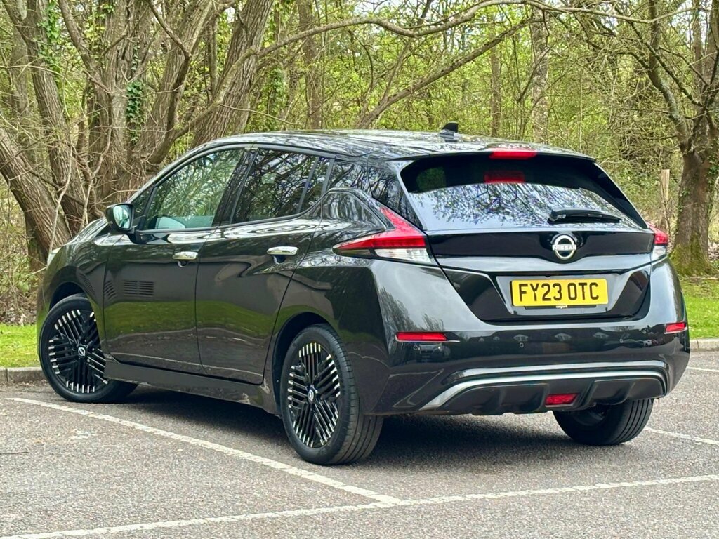 Nissan Leaf 39Kwh N-connecta FY23OTC Black #3