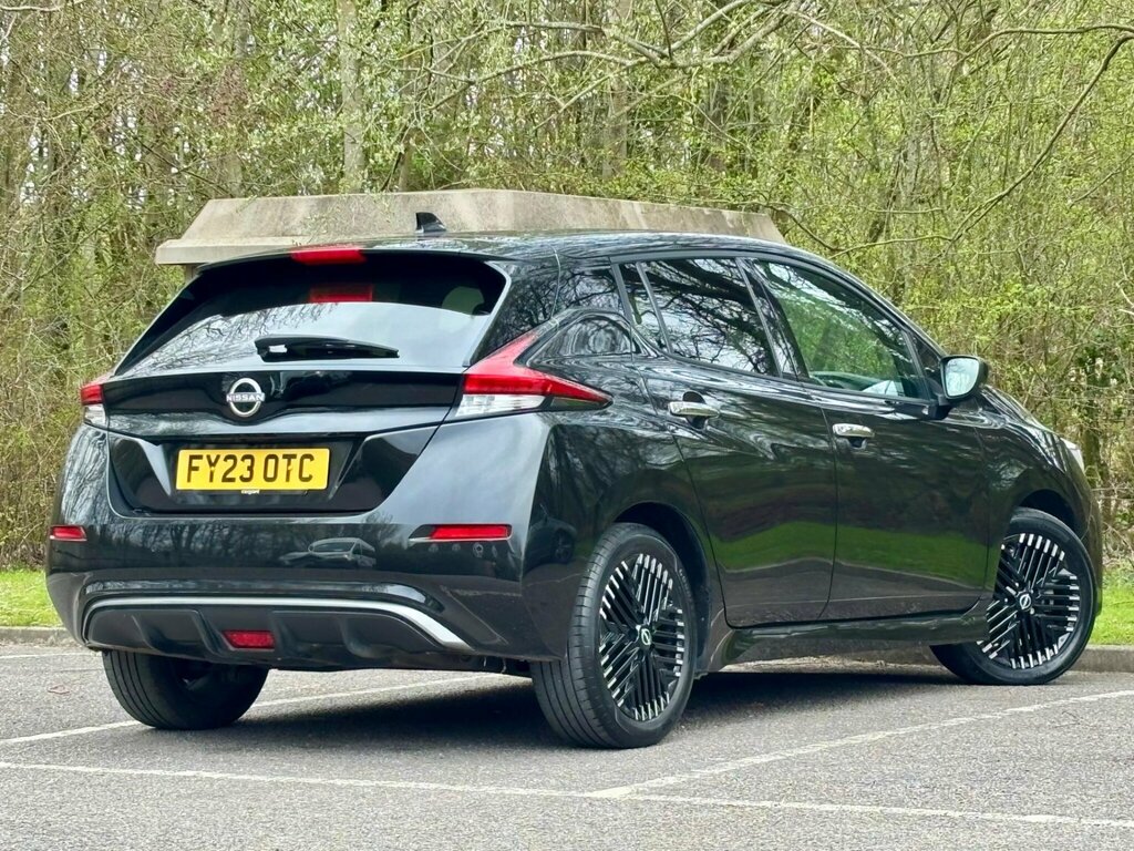 Nissan Leaf 39Kwh N-connecta FY23OTC Black #4