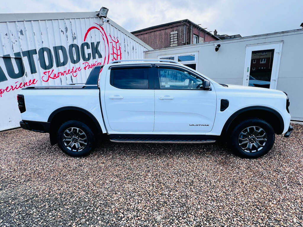 Ford Ranger Pick Up Double Cab Wildtrak 2.0 Ecoblue 205 BE11MPR White #3