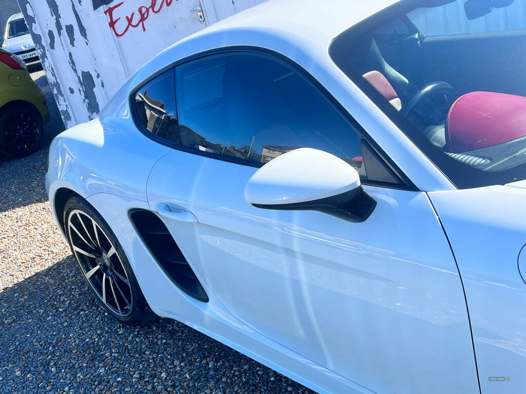 Porsche 718 Cayman 2.0 2dr NJZ844 White #6