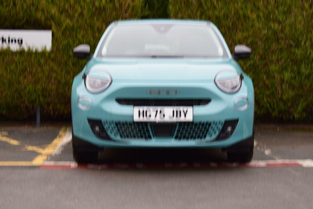 Fiat 600 1.2 Mhev E-dct Euro 6 Ss HG75JBY Blue #4