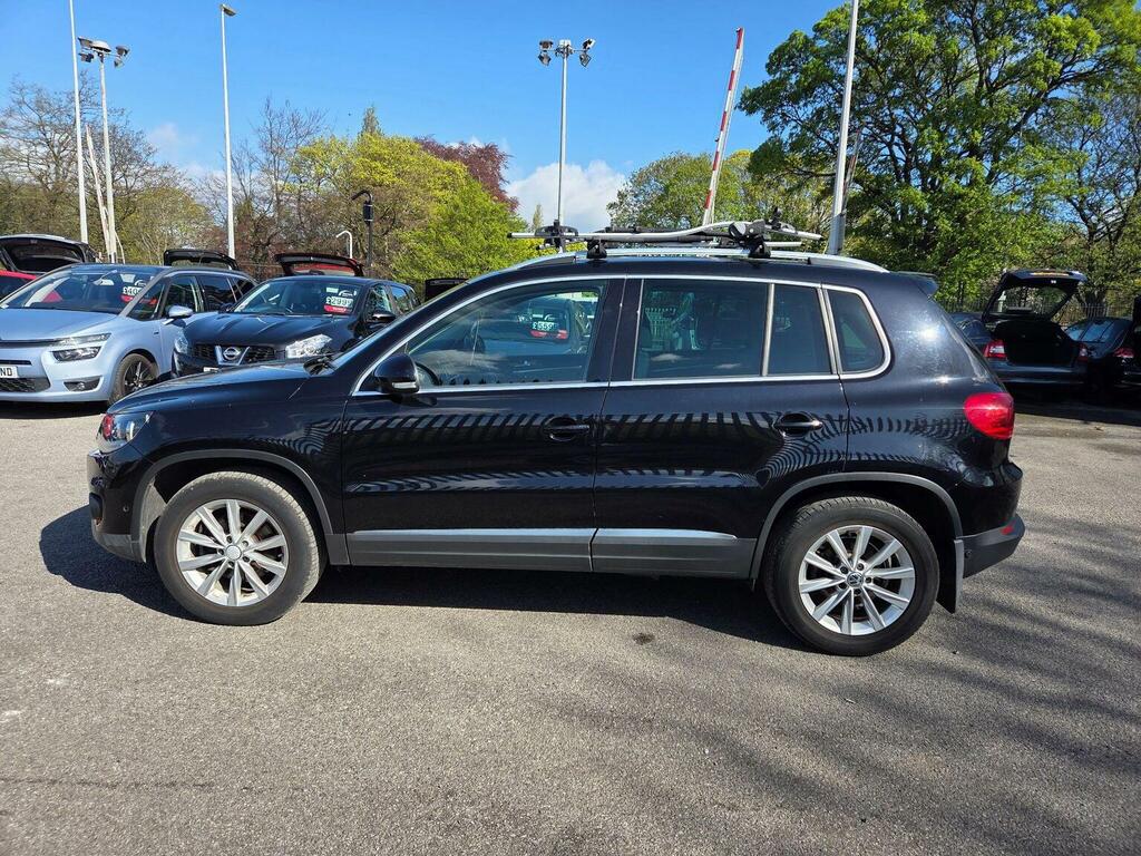 Volkswagen Tiguan 2.0 Tdi Bluemotion Tech Se 4Wd Euro 5 Ss FV63LDY Black #5