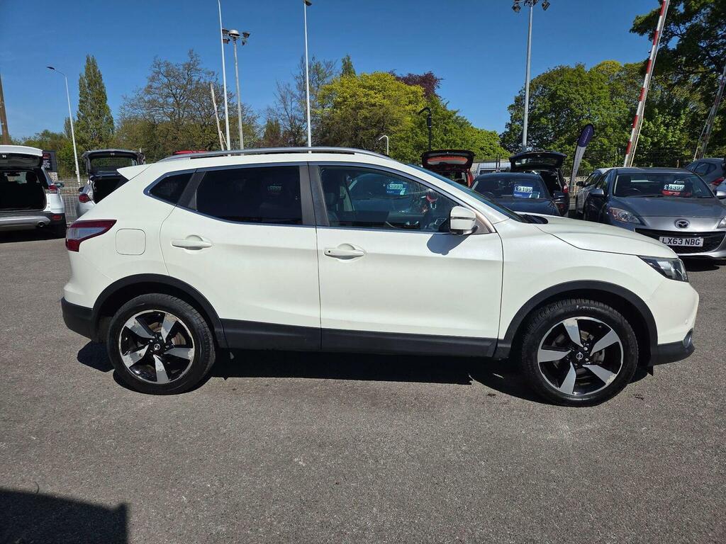Nissan Qashqai 1.5 Dci N-connecta 2Wd Euro 6 Ss KR66XRH White #2