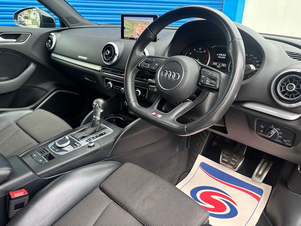 Audi A3 1.5 Tfsi Cod 35 Black Edition Sportback VN19JKX Black #4