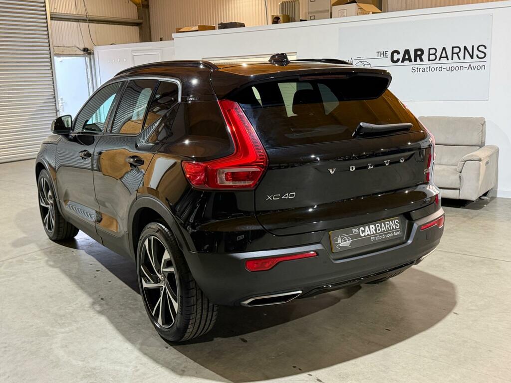Volvo XC40 2.0 T4 R-design Pro Euro 6 Ss LR20CSF Black #4