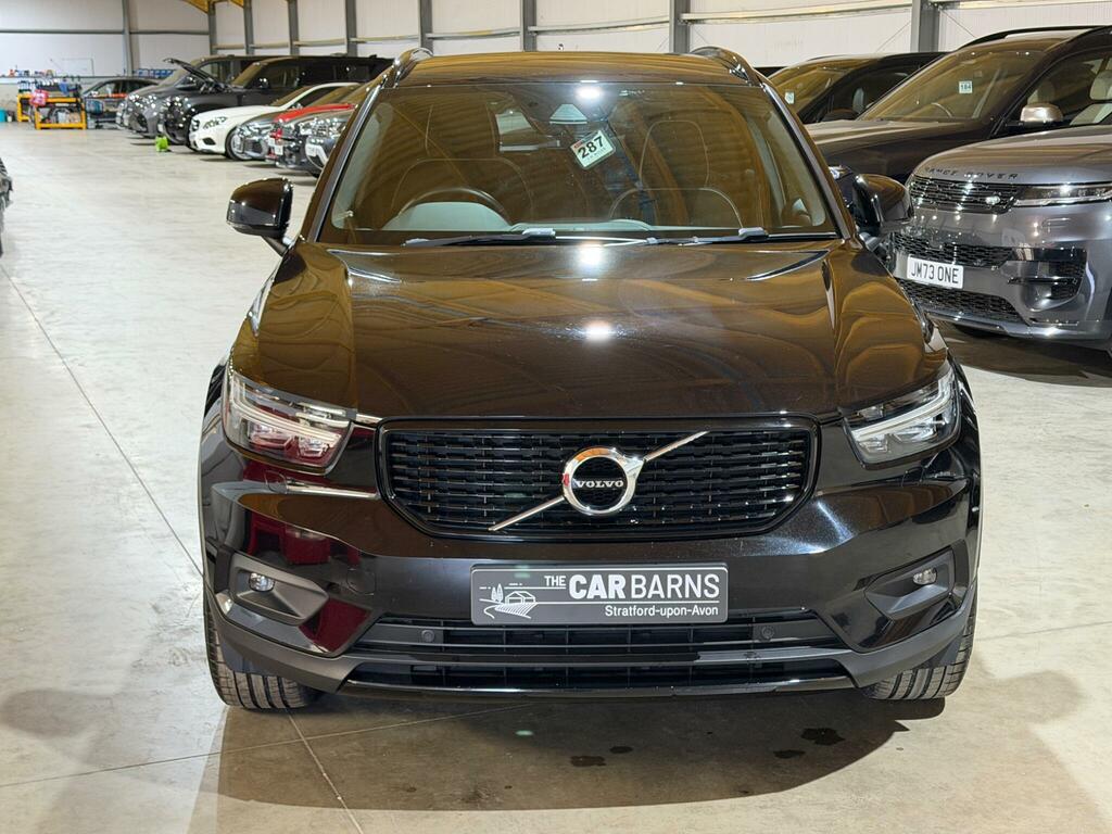 Volvo XC40 2.0 T4 R-design Pro Euro 6 Ss LR20CSF Black #2