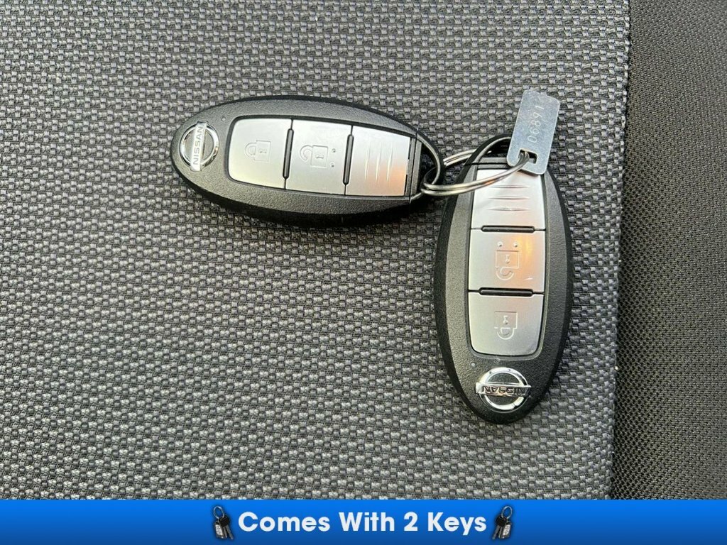 Nissan Serena 2.0 16V Excursion Silver #35