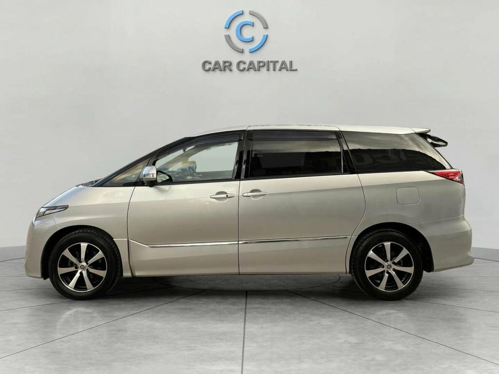 Toyota Estima White #11