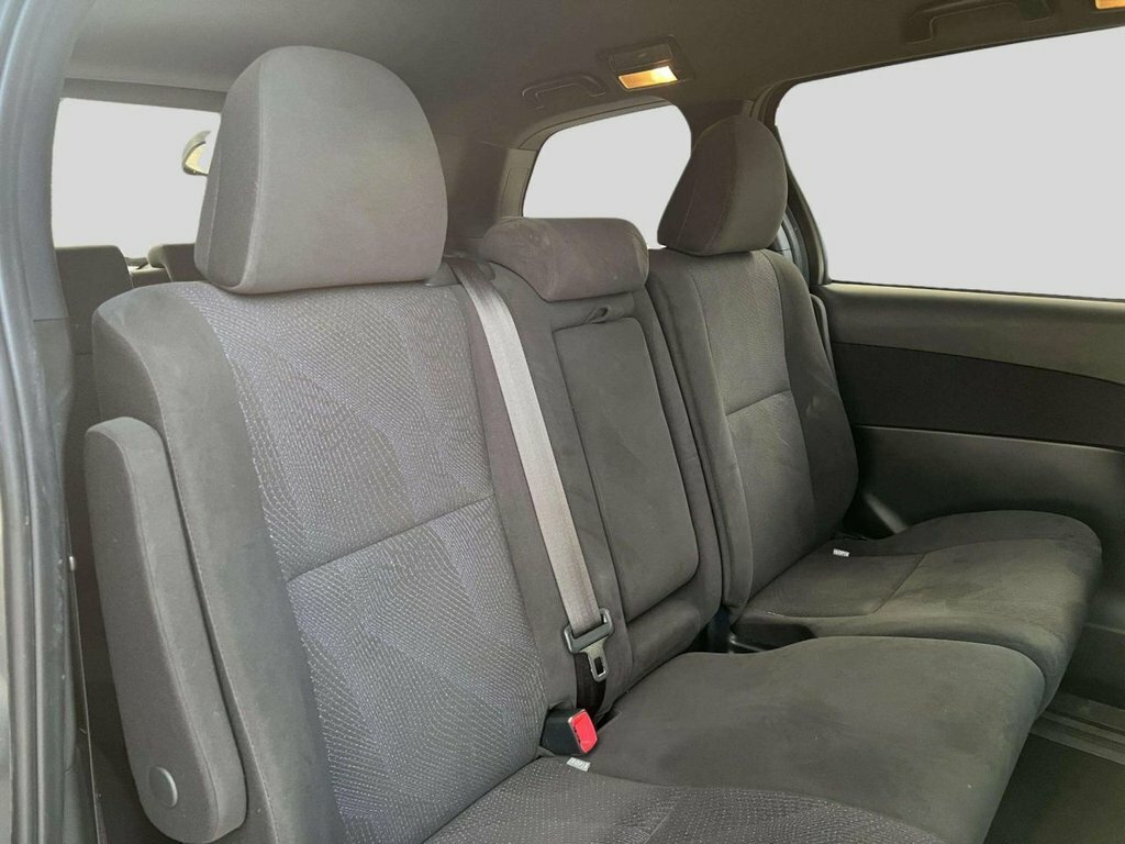 Toyota Estima White #19