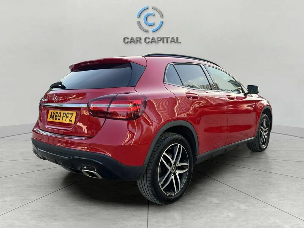 Mercedes-Benz GLA Class 1.6L Urban Edition AK69PFZ Red #5