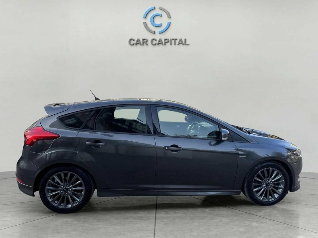 Ford Focus 1L St-line MM17KHD Grey #4