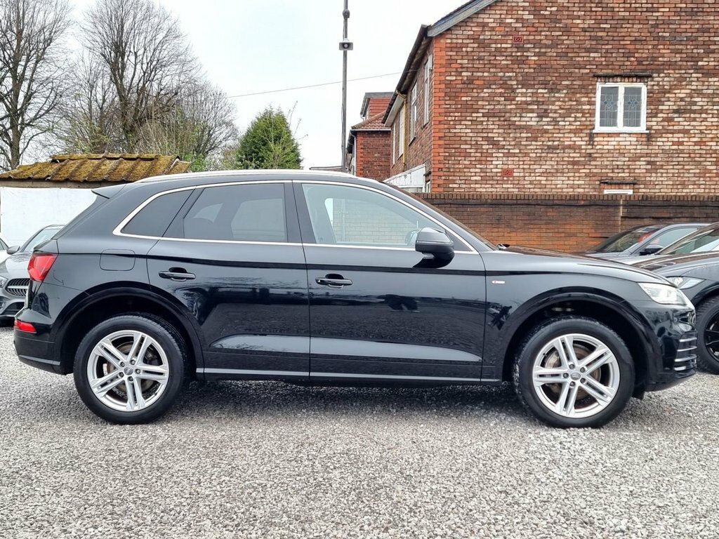 Audi Q5 2L S Line KU18XYZ Black #3