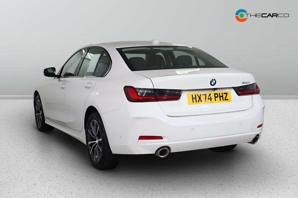 BMW 3 Series 2L Sport HX74PHZ White #4