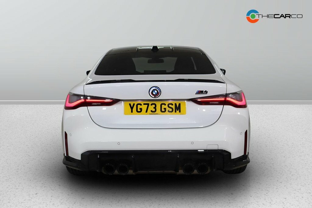 BMW M4 3L Competition YG73GSM White #6