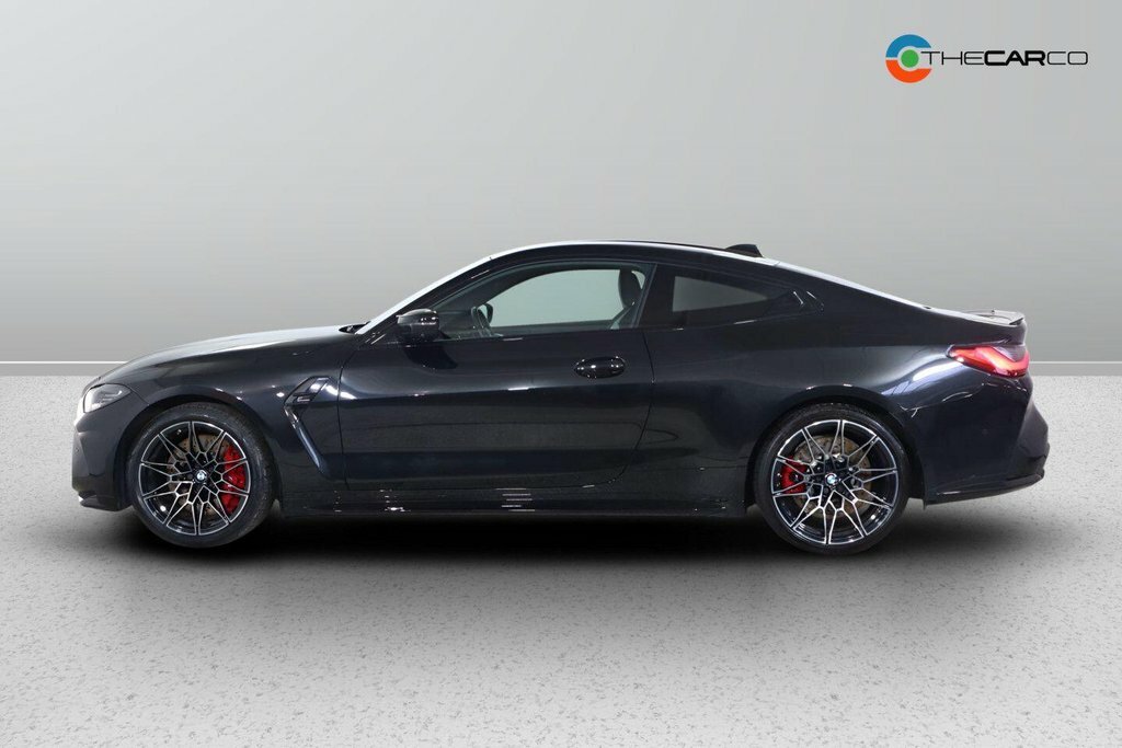 BMW M4 3L Competition YF72NTN Black #5