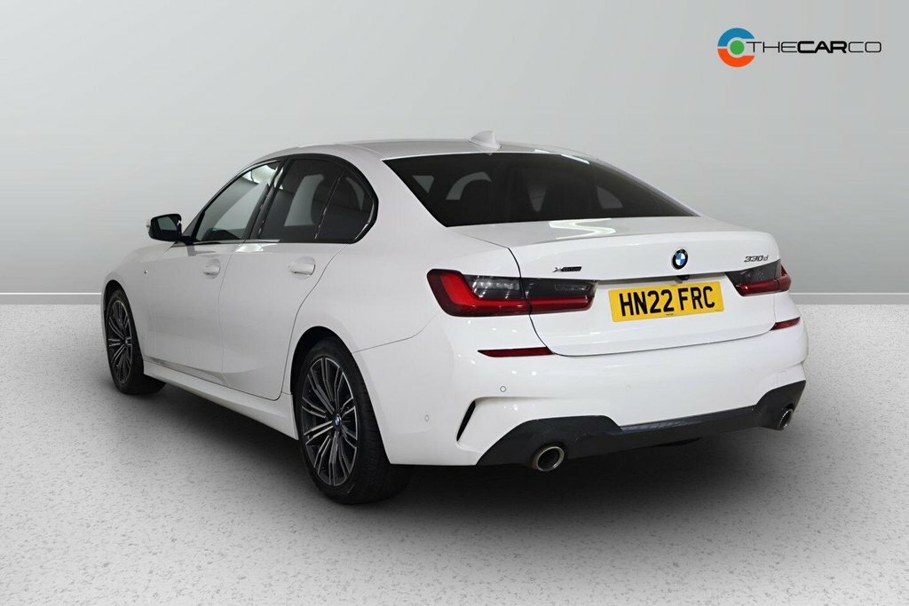 BMW 3 Series 3L M Sport HN22FRC White #4