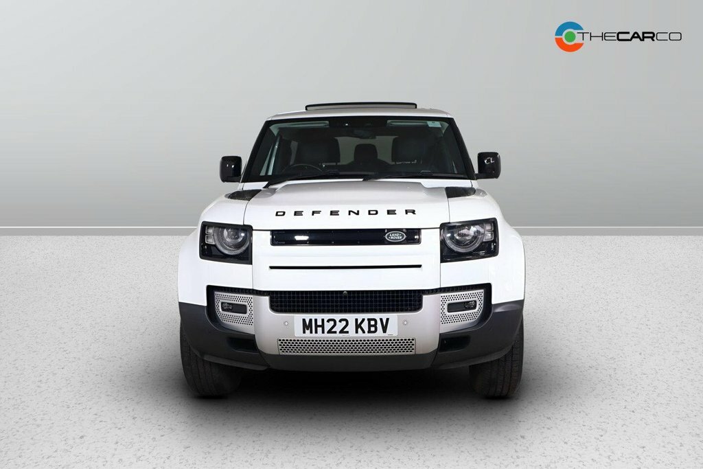 Land Rover Defender 90 3L Hse MH22KBV White #2