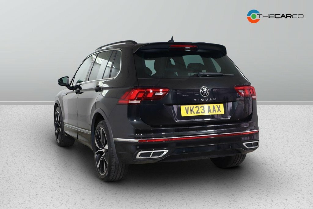Volkswagen Tiguan 1.5L R-line VK23AAX Black #4