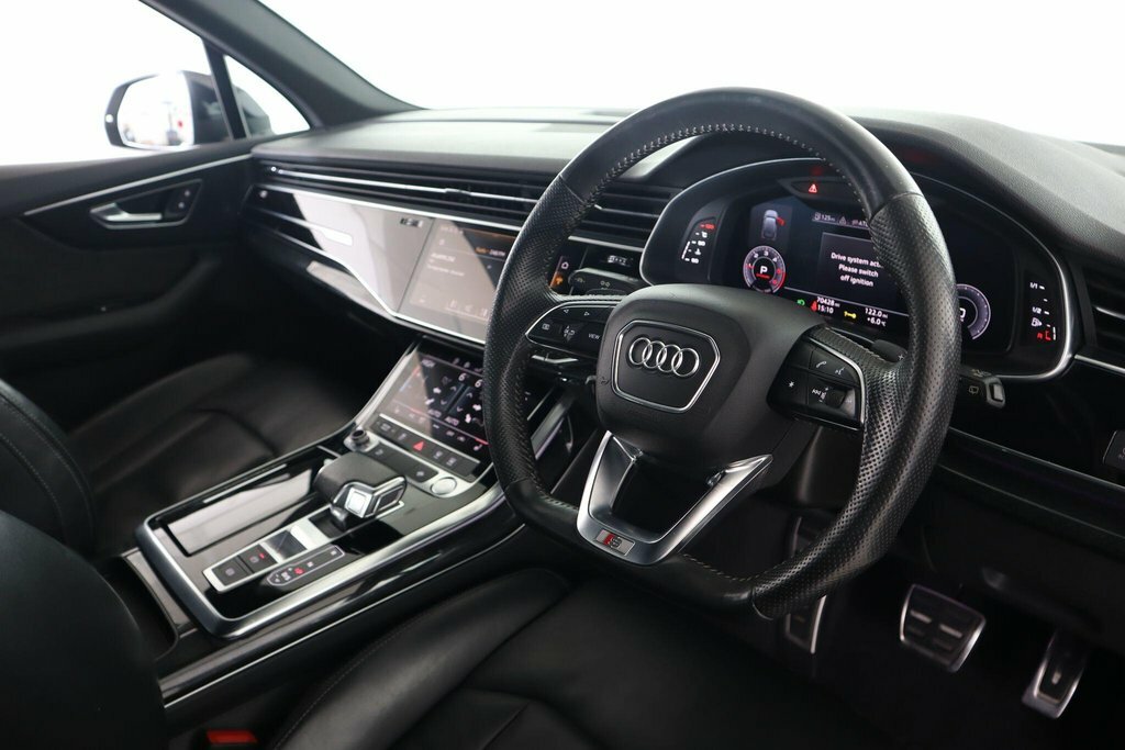 Audi Q7 3L Black Edition HK20EOJ White #2