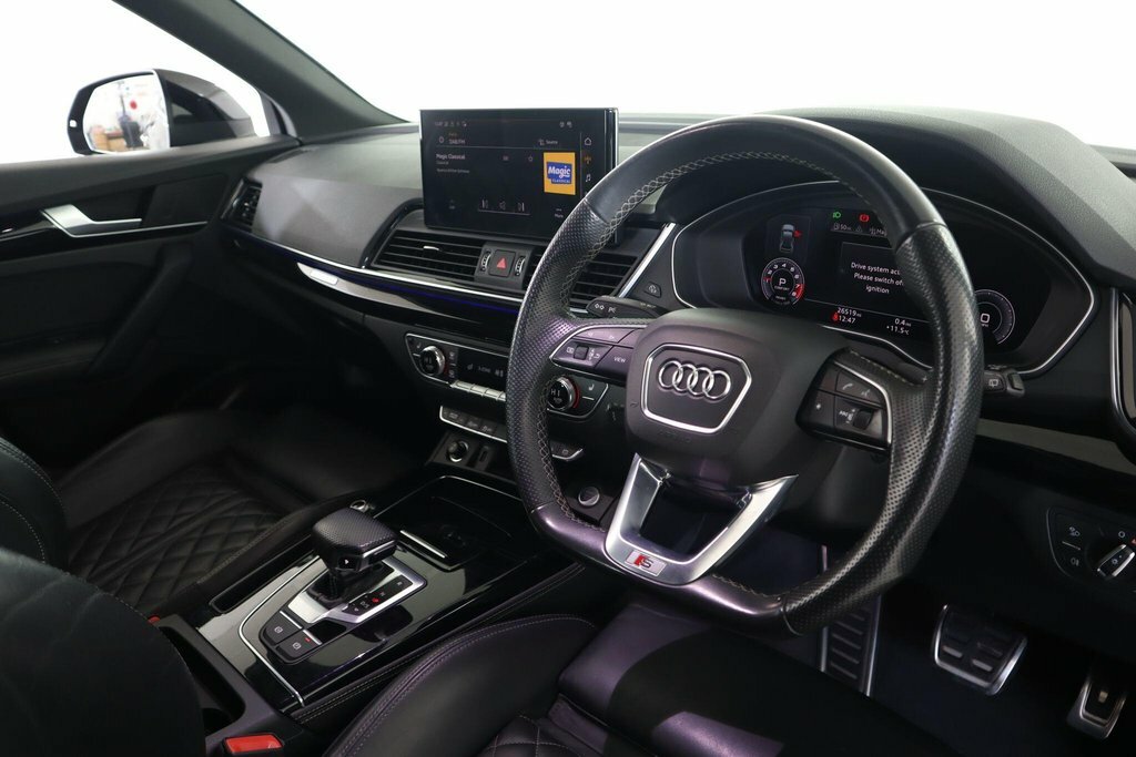 Audi Q5 2L Edition 1 Black #2