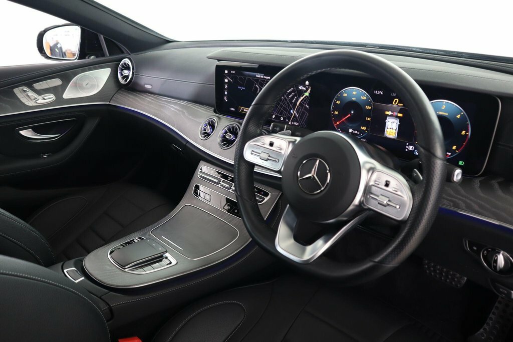 Mercedes-Benz CLS 2.9L Amg Line Night Edition Grey #2