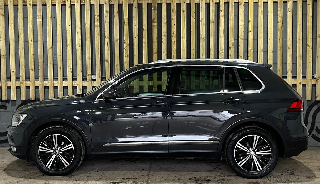 Volkswagen Tiguan 2.0 Tdi Bluemotion Tech Se Navigation Suv Dies KE17AFA Grey #4